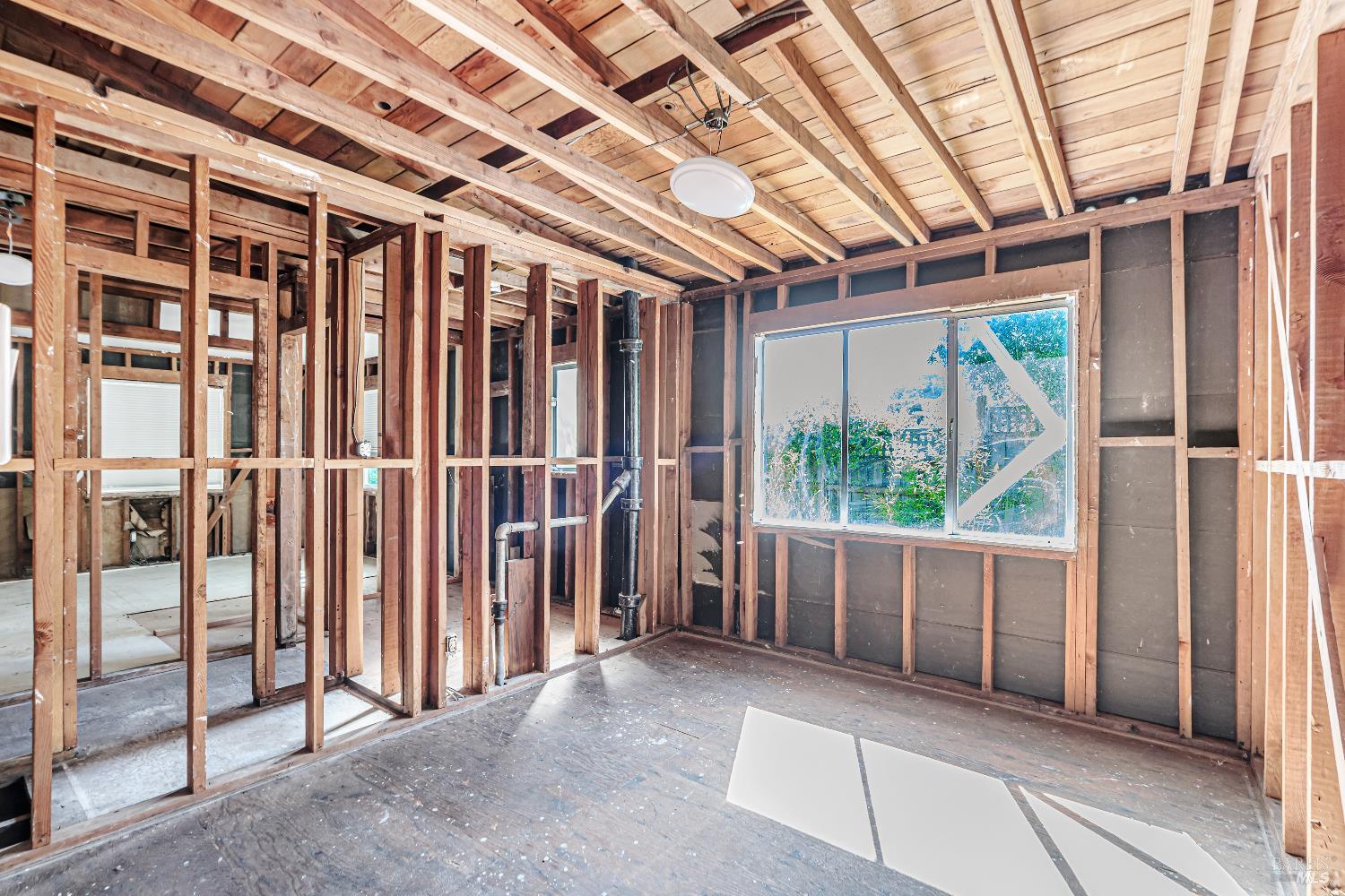 Detail Gallery Image 17 of 53 For 65 Circle Rd, San Rafael,  CA 94903 - 4 Beds | 3 Baths