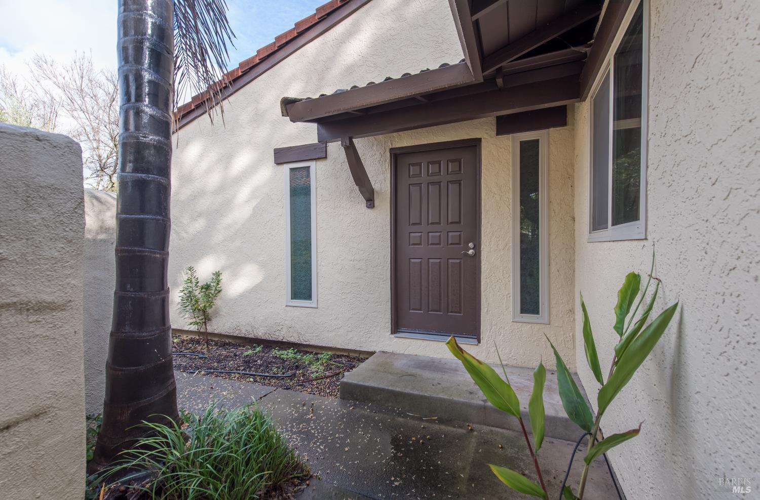 Detail Gallery Image 3 of 37 For 908 Shady Oak Dr, Santa Rosa,  CA 95404 - 3 Beds | 2 Baths