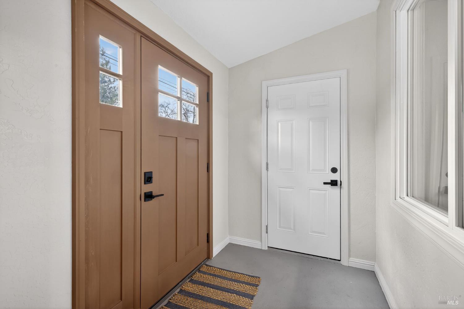 Detail Gallery Image 15 of 58 For 4933 Hansen Dr, Santa Rosa,  CA 95409 - 4 Beds | 2 Baths