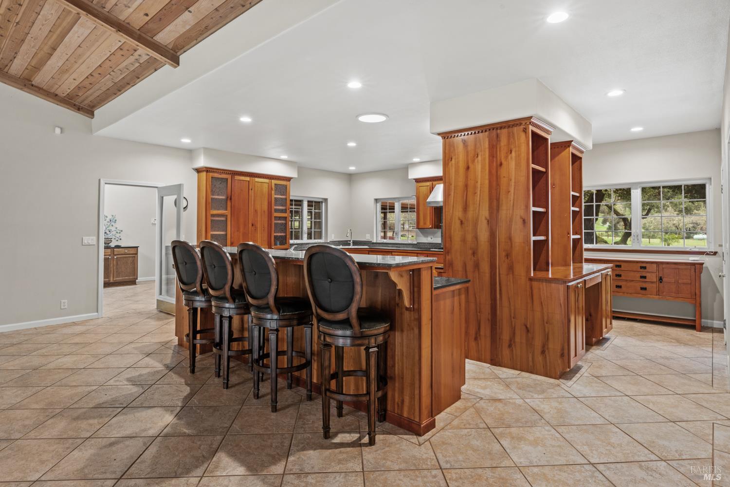 Detail Gallery Image 10 of 64 For 4595 Feliz Creek Rd, Hopland,  CA 95449 - 12 Beds | 6/1 Baths