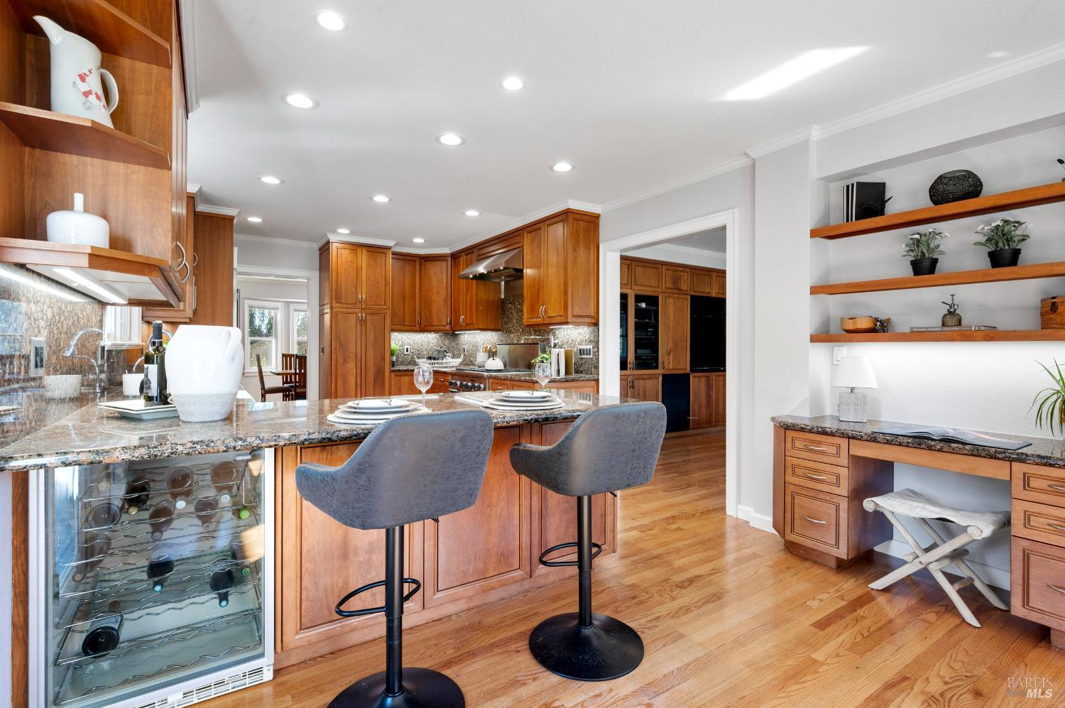 Detail Gallery Image 24 of 86 For 3182 Vichy Ave, Napa,  CA 94558 - 3 Beds | 2/1 Baths