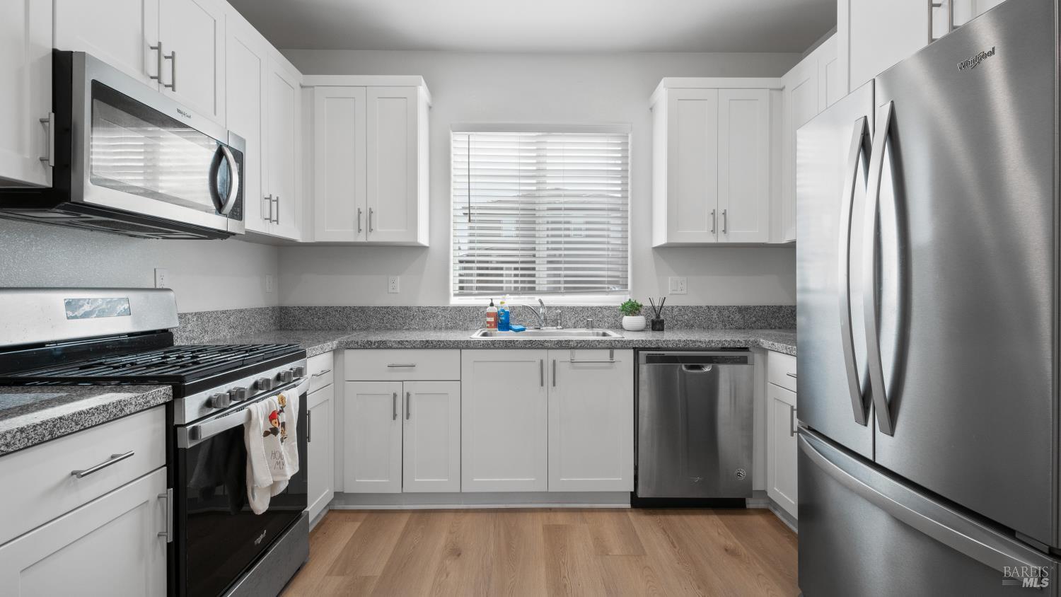 Detail Gallery Image 19 of 42 For 1464 Descanso Ln, Fairfield,  CA 94533 - 3 Beds | 2/1 Baths