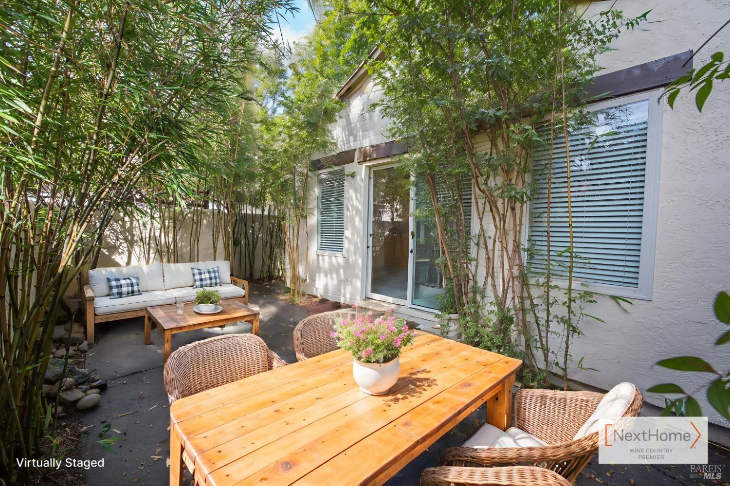 Detail Gallery Image 27 of 37 For 908 Shady Oak Dr, Santa Rosa,  CA 95404 - 3 Beds | 2 Baths