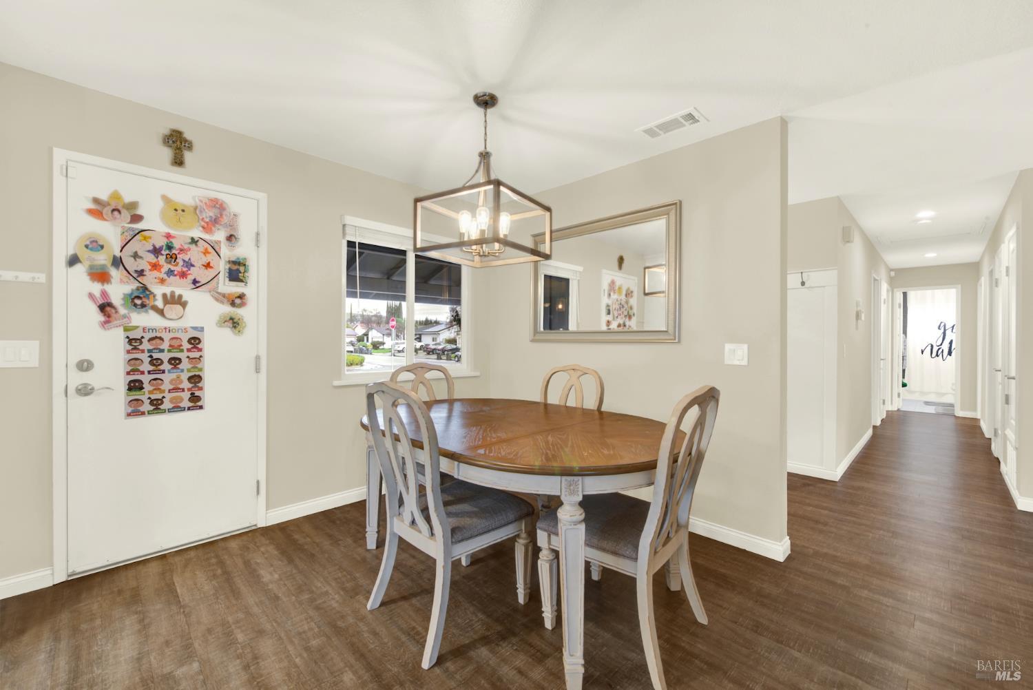 Detail Gallery Image 21 of 58 For 2903 Burbank Dr, Fairfield,  CA 94534 - 4 Beds | 2 Baths