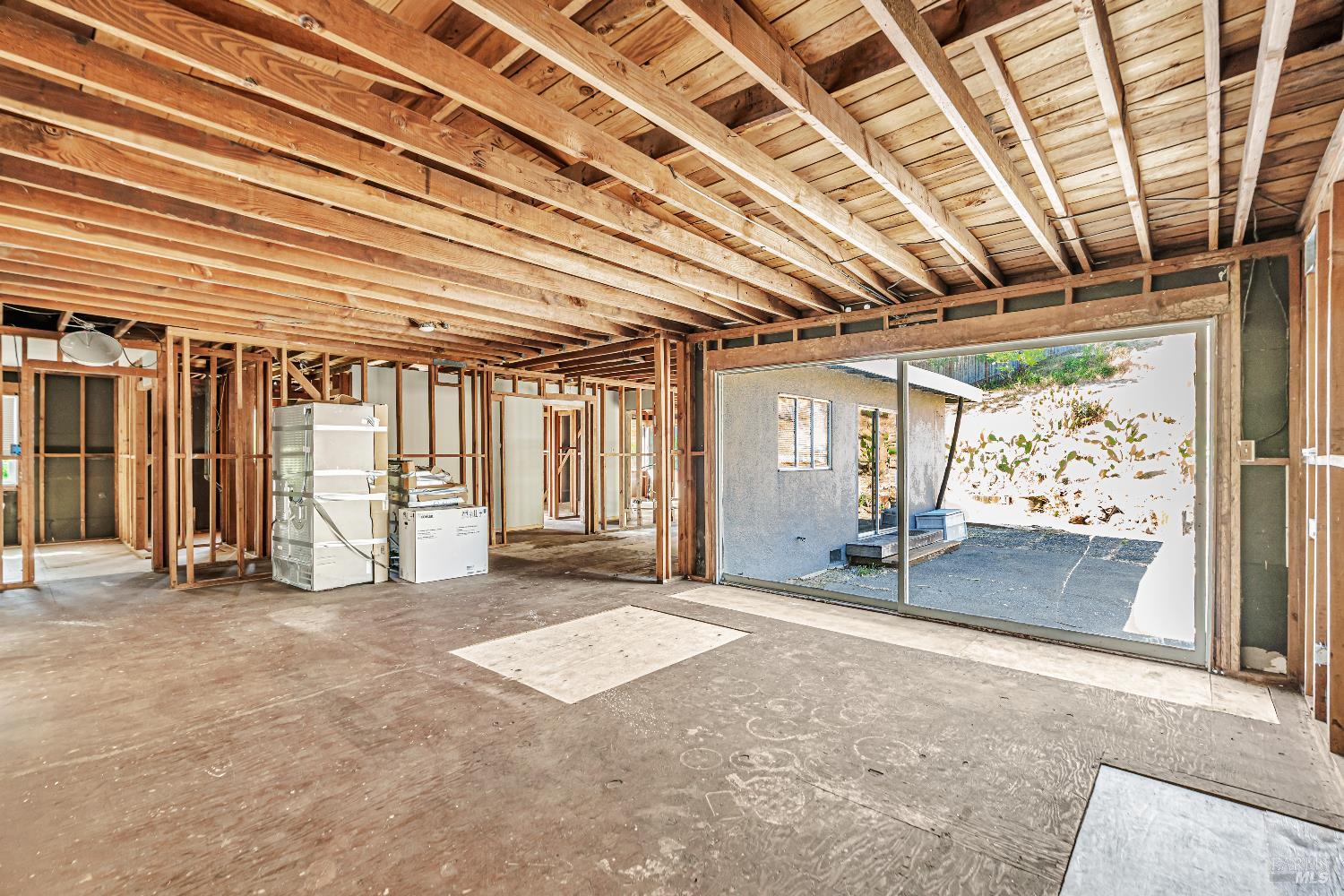 Detail Gallery Image 14 of 53 For 65 Circle Rd, San Rafael,  CA 94903 - 4 Beds | 3 Baths