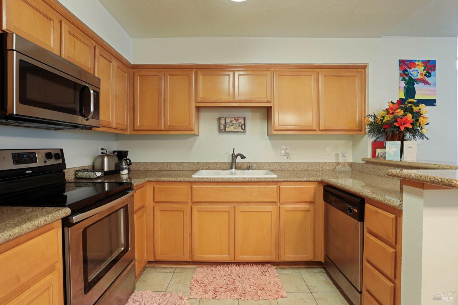 Detail Gallery Image 14 of 26 For 2915 N Texas St #129,  Fairfield,  CA 94533 - 2 Beds | 1 Baths