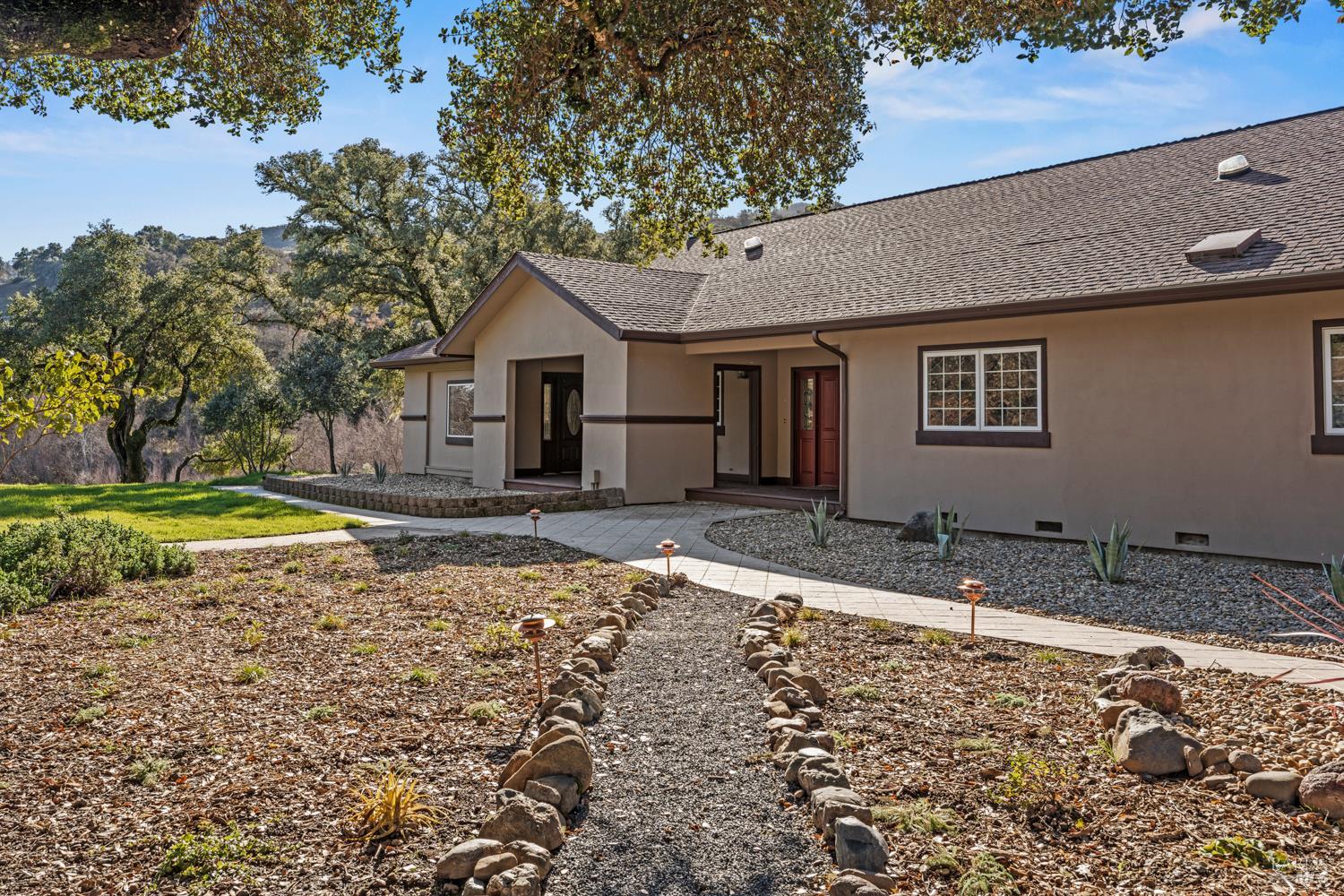 Detail Gallery Image 8 of 64 For 4595 Feliz Creek Rd, Hopland,  CA 95449 - 12 Beds | 6/1 Baths