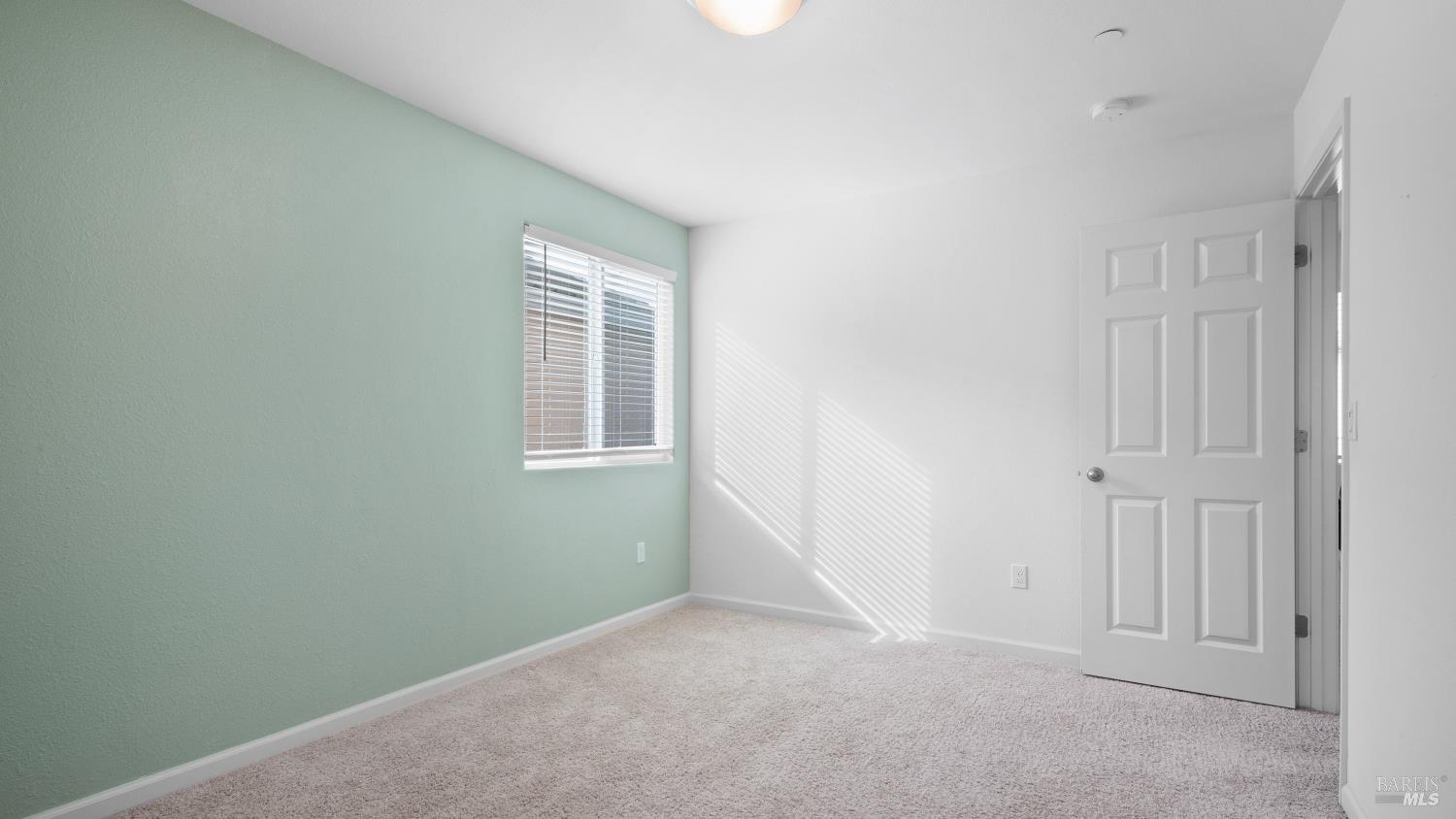 Detail Gallery Image 34 of 42 For 1464 Descanso Ln, Fairfield,  CA 94533 - 3 Beds | 2/1 Baths