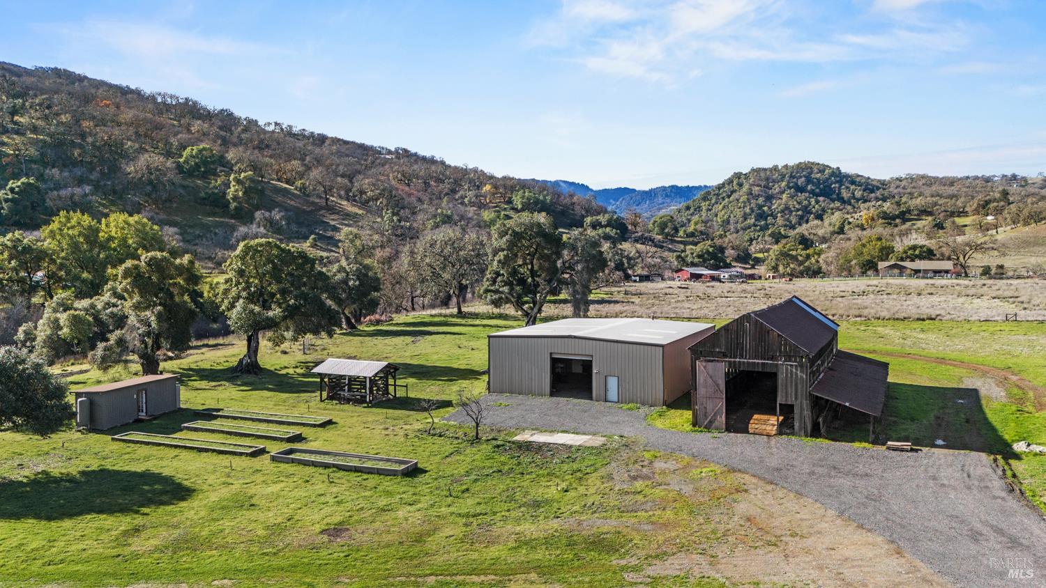 Detail Gallery Image 52 of 64 For 4595 Feliz Creek Rd, Hopland,  CA 95449 - 12 Beds | 6/1 Baths