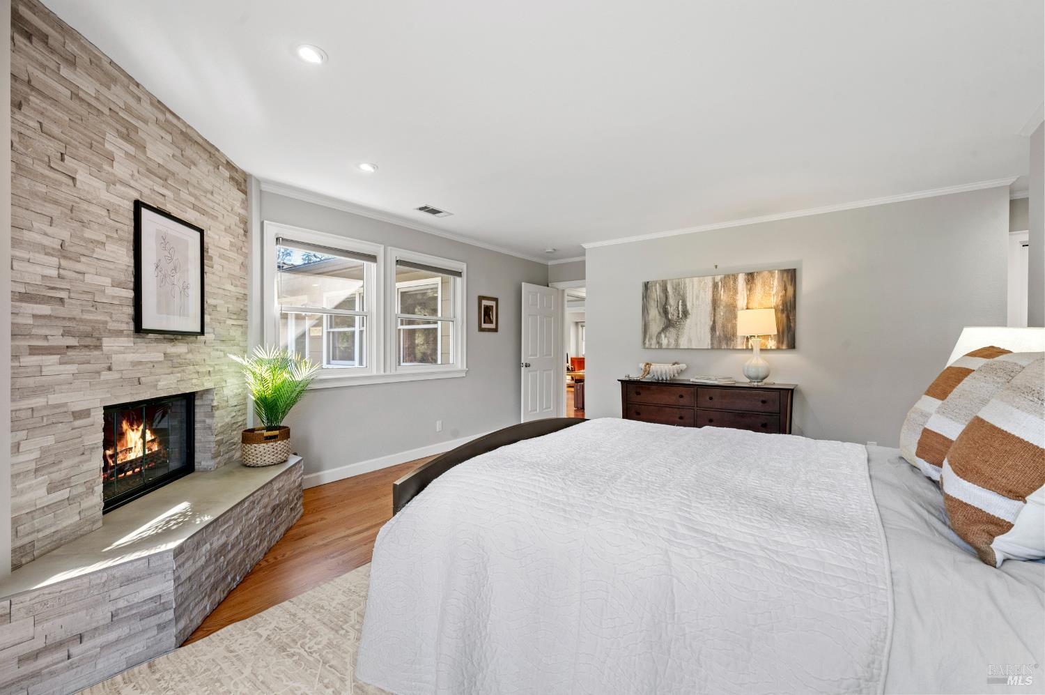 Detail Gallery Image 32 of 86 For 3182 Vichy Ave, Napa,  CA 94558 - 3 Beds | 2/1 Baths