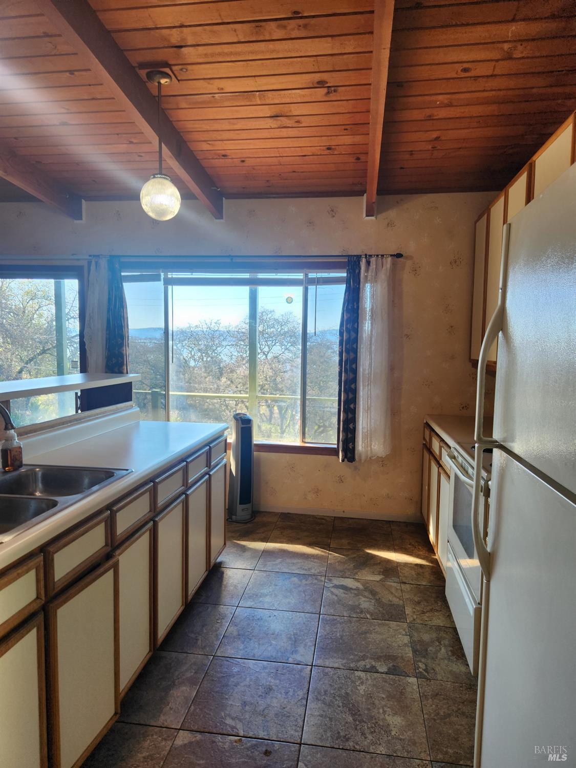 Detail Gallery Image 9 of 46 For 6966 Oak View Dr, Lucerne,  CA 95458 - 2 Beds | 2 Baths