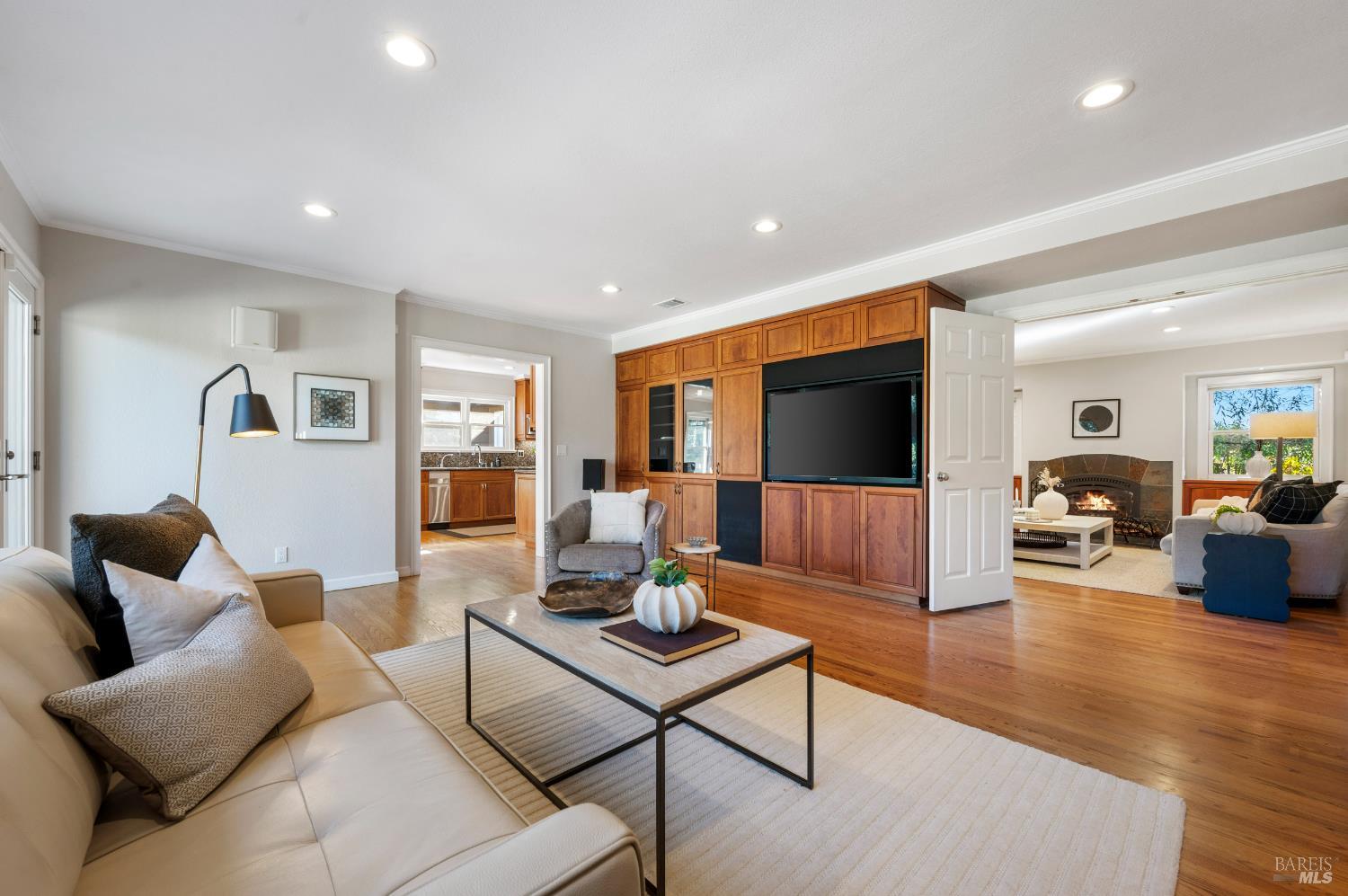 Detail Gallery Image 19 of 86 For 3182 Vichy Ave, Napa,  CA 94558 - 3 Beds | 2/1 Baths