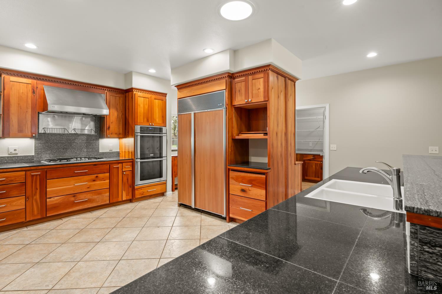 Detail Gallery Image 12 of 64 For 4595 Feliz Creek Rd, Hopland,  CA 95449 - 12 Beds | 6/1 Baths