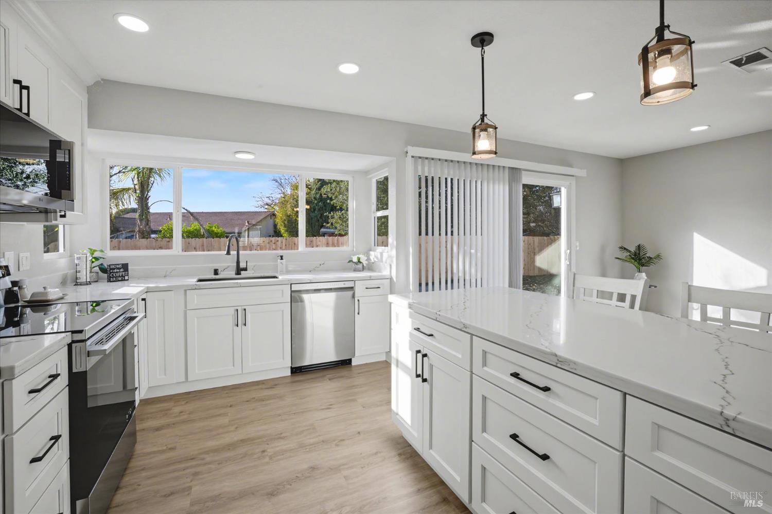 Detail Gallery Image 17 of 54 For 2351 Twain Ct, Fairfield,  CA 94533 - 3 Beds | 2 Baths