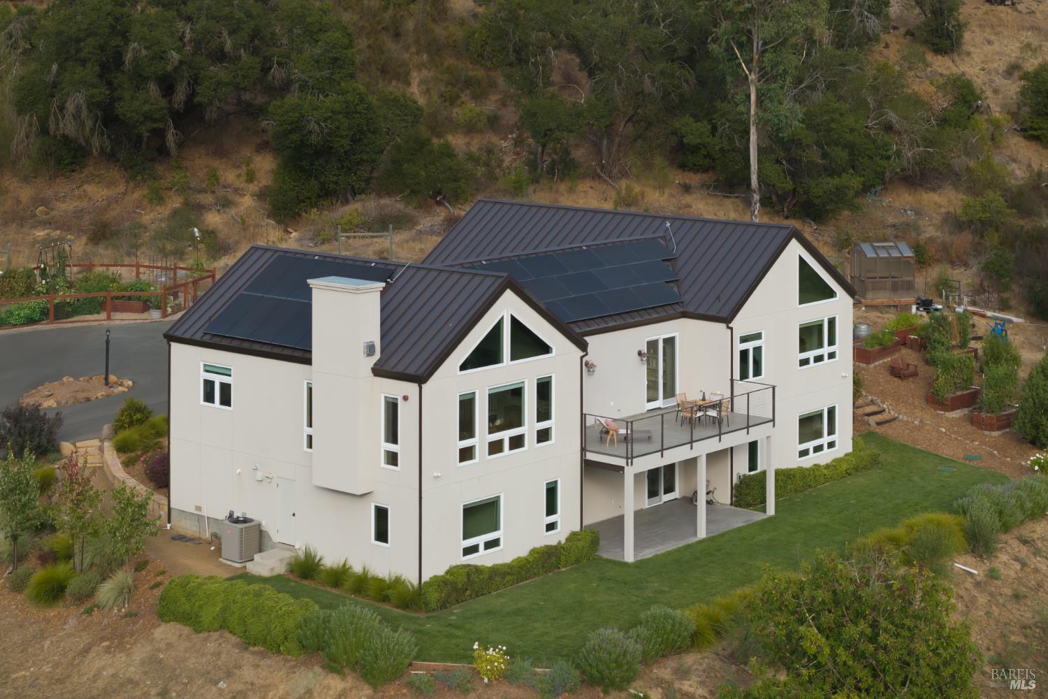 Detail Gallery Image 29 of 31 For 1236 Michele Way, Santa Rosa,  CA 95404 - 3 Beds | 3/1 Baths