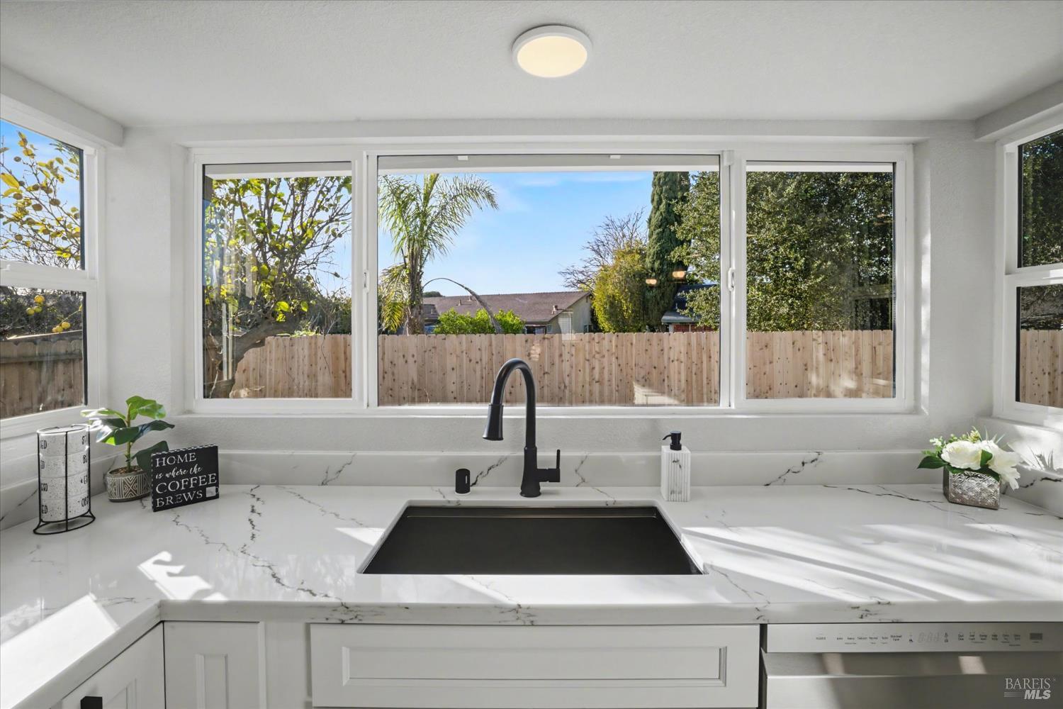 Detail Gallery Image 22 of 54 For 2351 Twain Ct, Fairfield,  CA 94533 - 3 Beds | 2 Baths