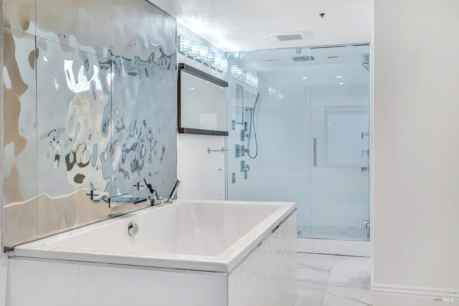 Detail Gallery Image 28 of 31 For 6363 Christie Ave #2513,  Emeryville,  CA 94608 - 1 Beds | 1 Baths