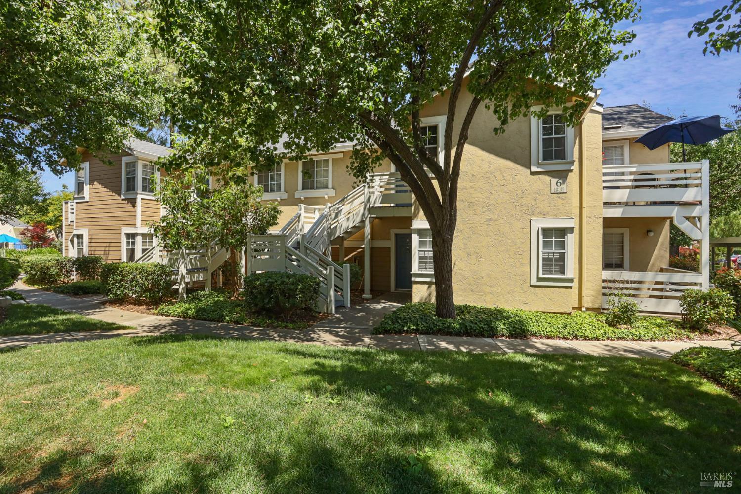 Detail Gallery Image 6 of 26 For 2915 N Texas St #129,  Fairfield,  CA 94533 - 2 Beds | 1 Baths