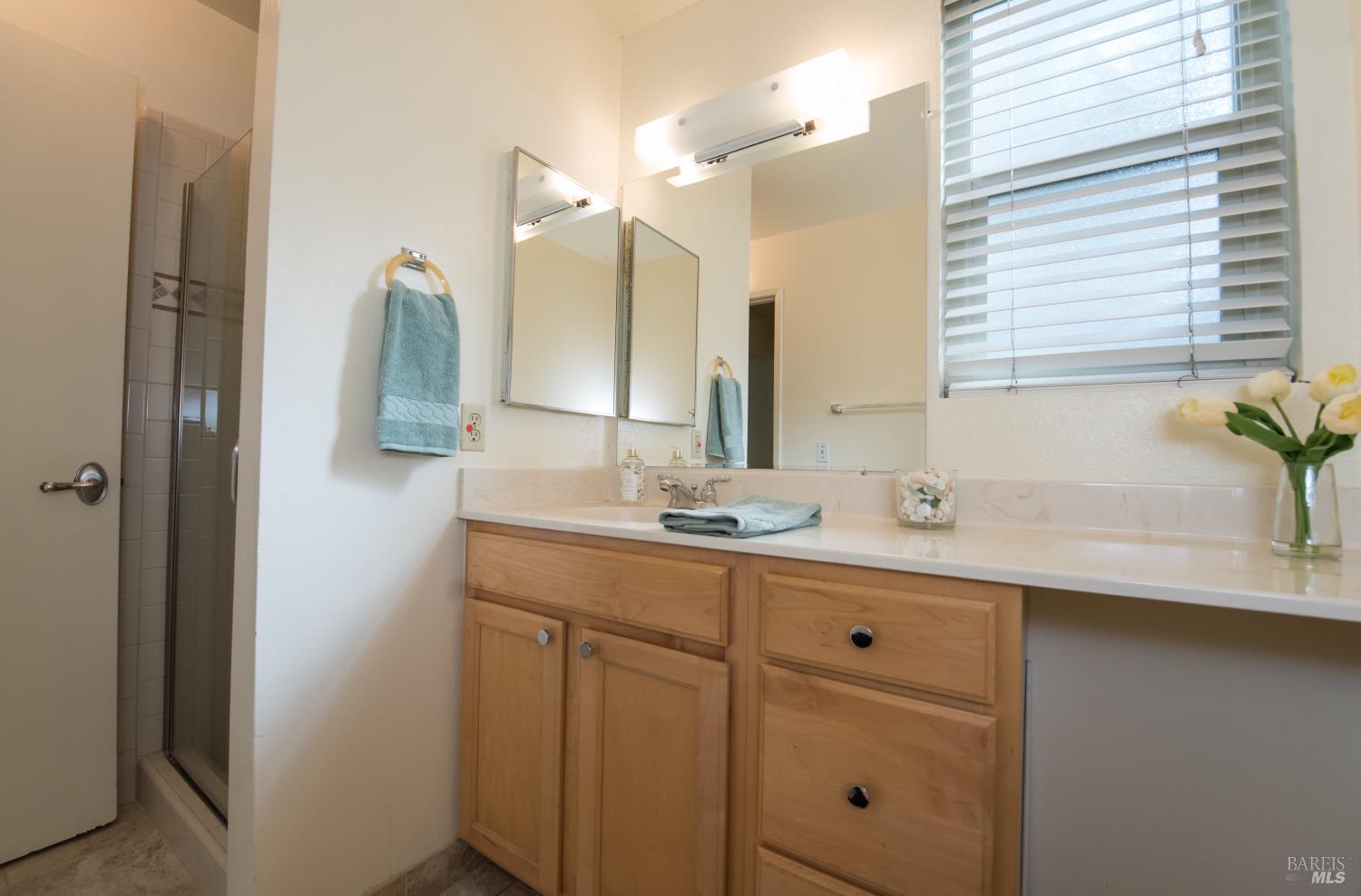 Detail Gallery Image 18 of 37 For 908 Shady Oak Dr, Santa Rosa,  CA 95404 - 3 Beds | 2 Baths