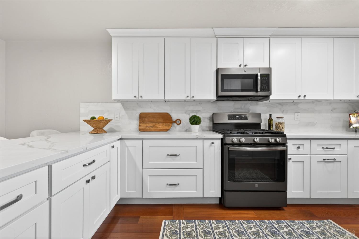 Detail Gallery Image 20 of 58 For 4933 Hansen Dr, Santa Rosa,  CA 95409 - 4 Beds | 2 Baths