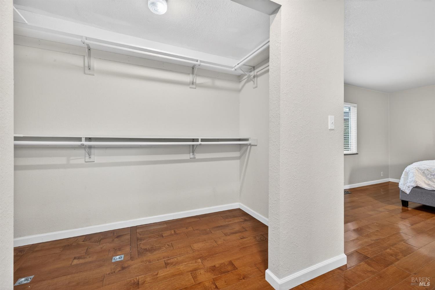 Detail Gallery Image 34 of 58 For 4933 Hansen Dr, Santa Rosa,  CA 95409 - 4 Beds | 2 Baths