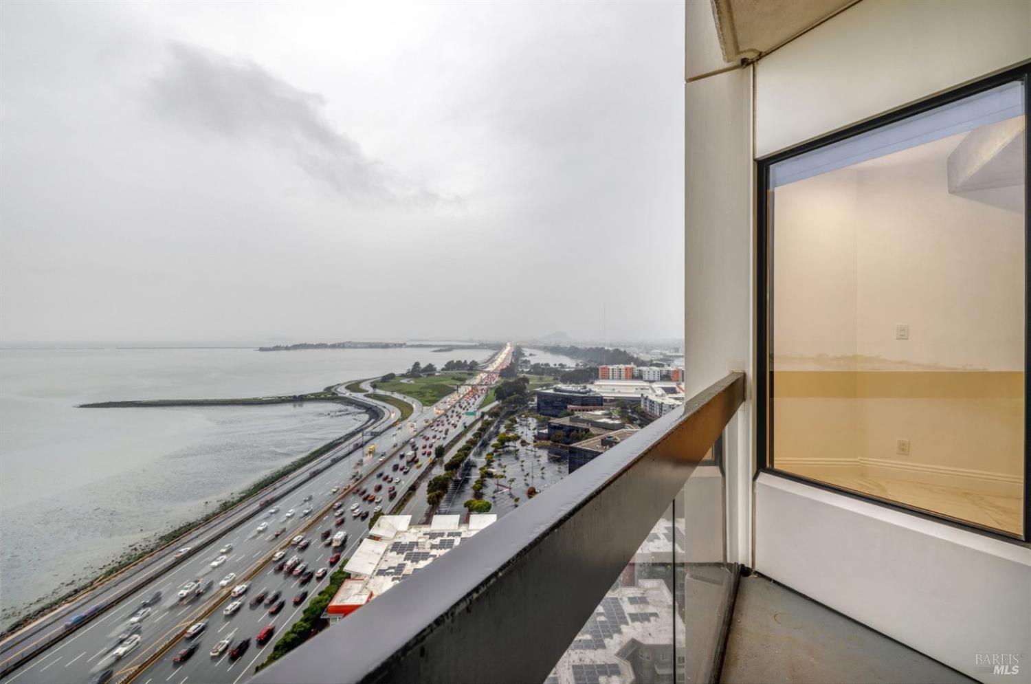 Detail Gallery Image 20 of 31 For 6363 Christie Ave #2513,  Emeryville,  CA 94608 - 1 Beds | 1 Baths