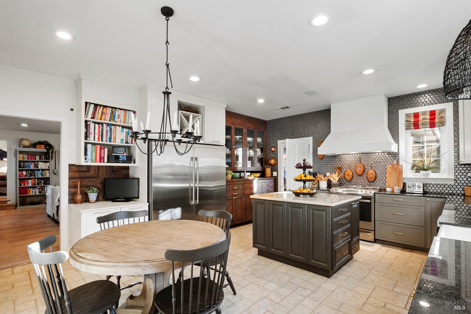 Detail Gallery Image 20 of 98 For Address Is Not Disclosed, Napa,  CA 94559 - 3 Beds | 2 Baths