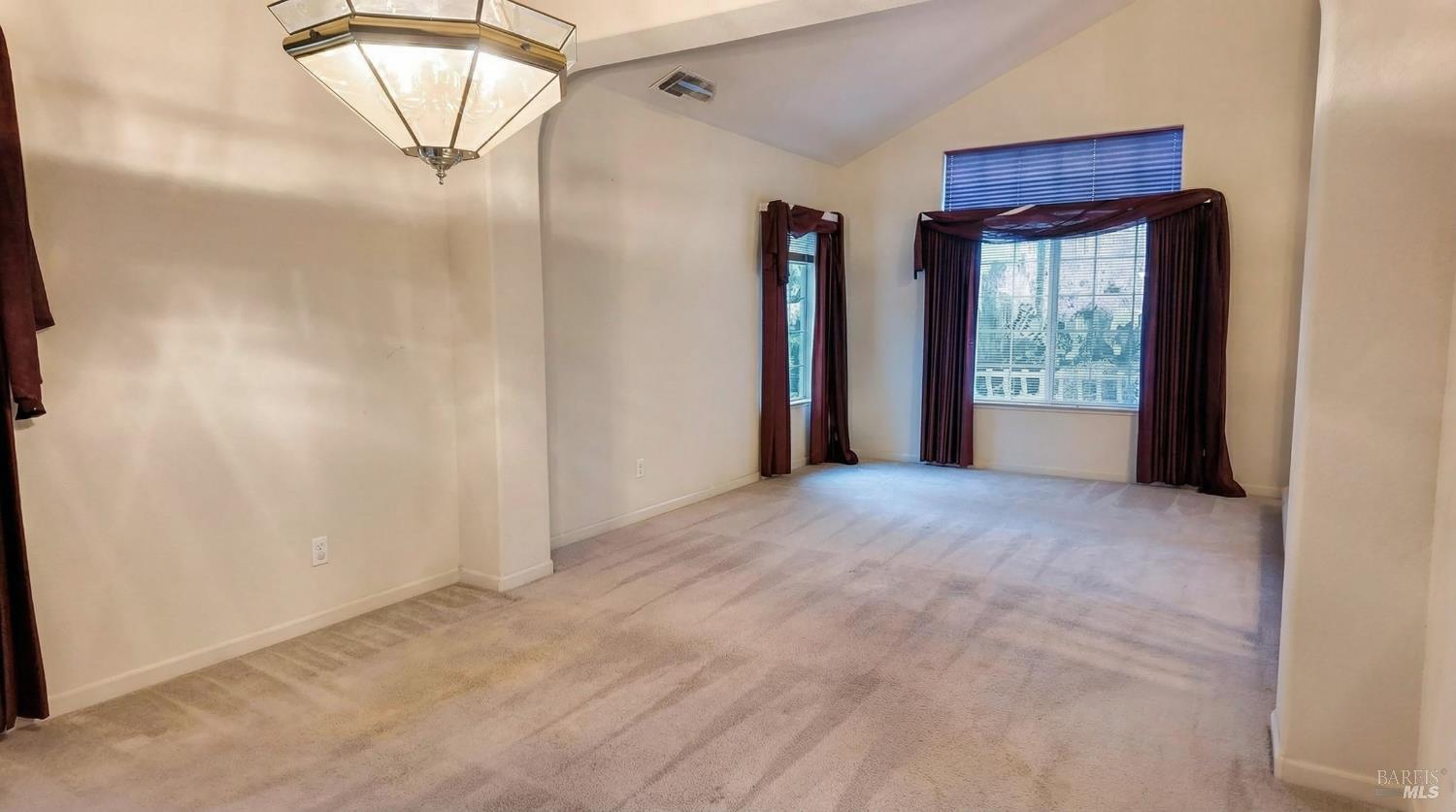 Detail Gallery Image 8 of 43 For 4124 Singletree Way, Fairfield,  CA 94533 - 5 Beds | 3 Baths