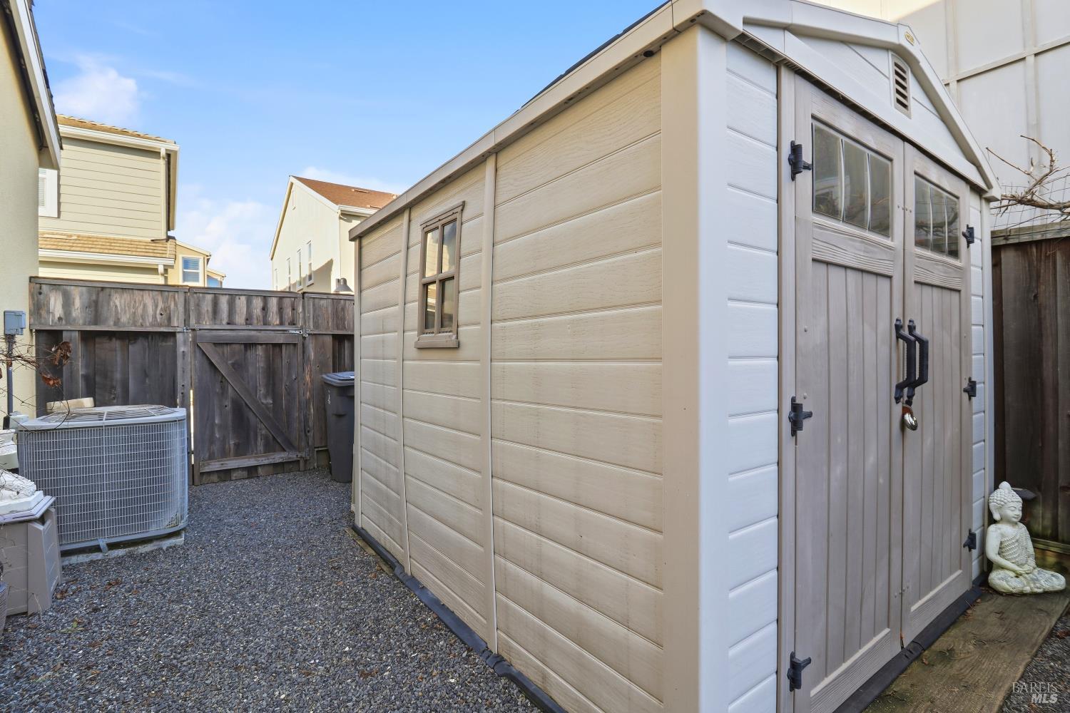 Detail Gallery Image 46 of 52 For 586 Sapphire St, Petaluma,  CA 94952 - 5 Beds | 3 Baths