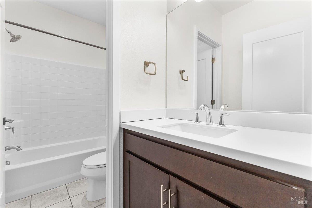 Detail Gallery Image 20 of 30 For 309 Sejong Ln, Santa Rosa,  CA 95403 - 3 Beds | 2/1 Baths