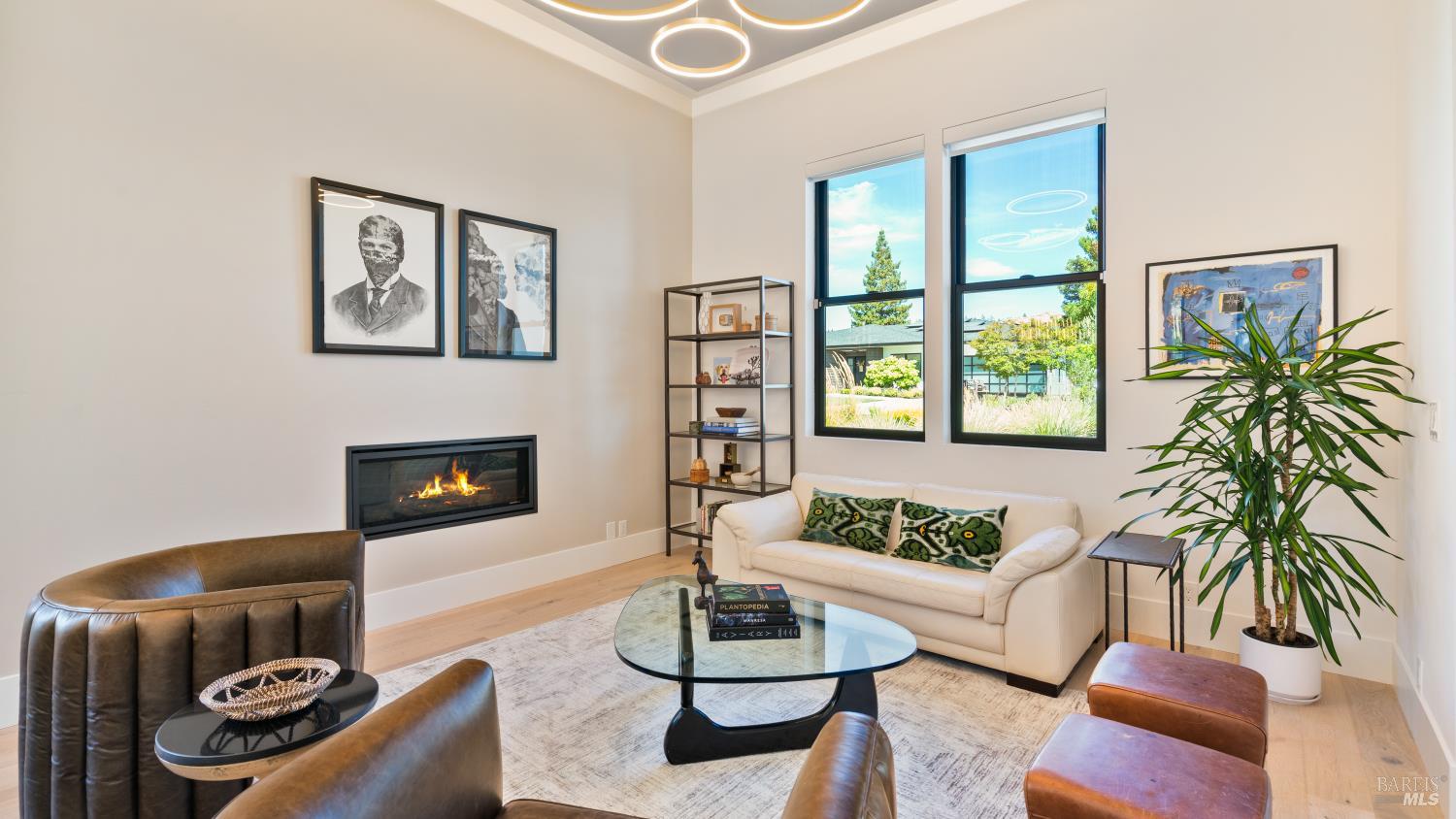 Detail Gallery Image 3 of 49 For 3735 Lakebriar Pl, Santa Rosa,  CA 95403 - 4 Beds | 4 Baths