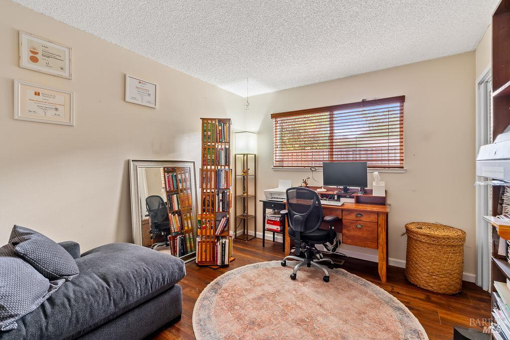 Detail Gallery Image 45 of 74 For 2635 Canterbury Dr, Santa Rosa,  CA 95405 - 3 Beds | 2 Baths