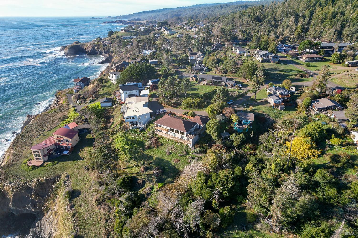 Detail Gallery Image 45 of 69 For 38882 Honey Run Ln, Gualala,  CA 95445 - 1 Beds | 1 Baths