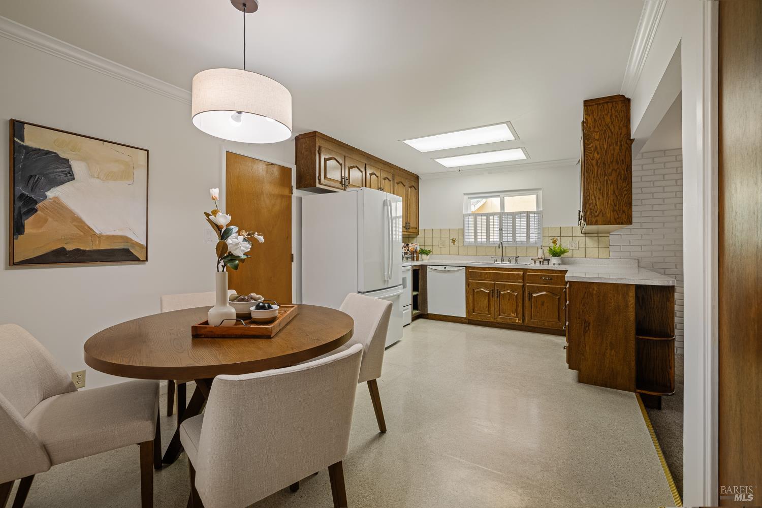 Detail Gallery Image 6 of 18 For 3232 Macbeth St, Napa,  CA 94558 - 4 Beds | 2 Baths