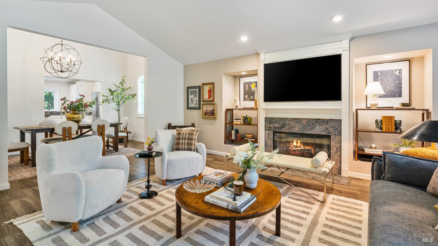 Detail Gallery Image 5 of 29 For 219 Burgundy Rd, Healdsburg,  CA 95448 - 4 Beds | 2 Baths