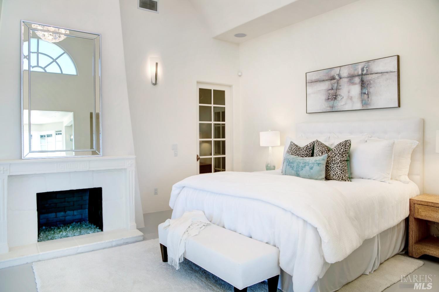 Detail Gallery Image 37 of 68 For 3630 Spring Mountain Rd, Saint Helena,  CA 94574 - 4 Beds | 4/2 Baths