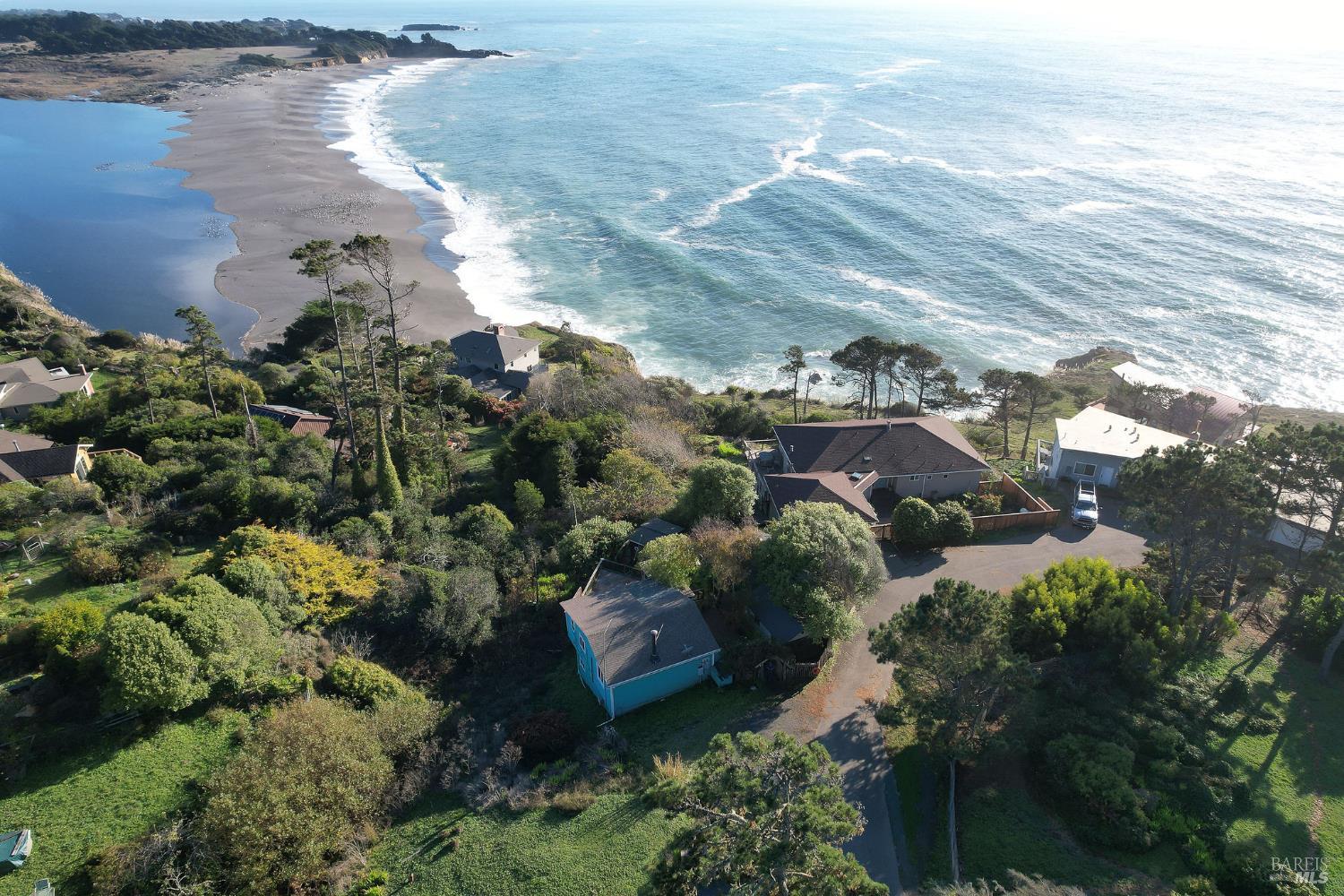 Detail Gallery Image 36 of 69 For 38882 Honey Run Ln, Gualala,  CA 95445 - 1 Beds | 1 Baths