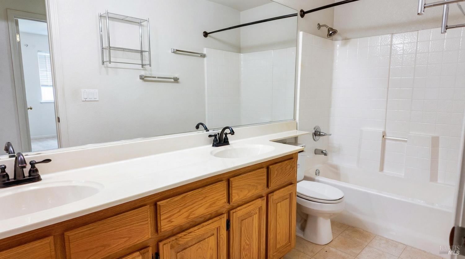 Detail Gallery Image 39 of 43 For 4124 Singletree Way, Fairfield,  CA 94533 - 5 Beds | 3 Baths