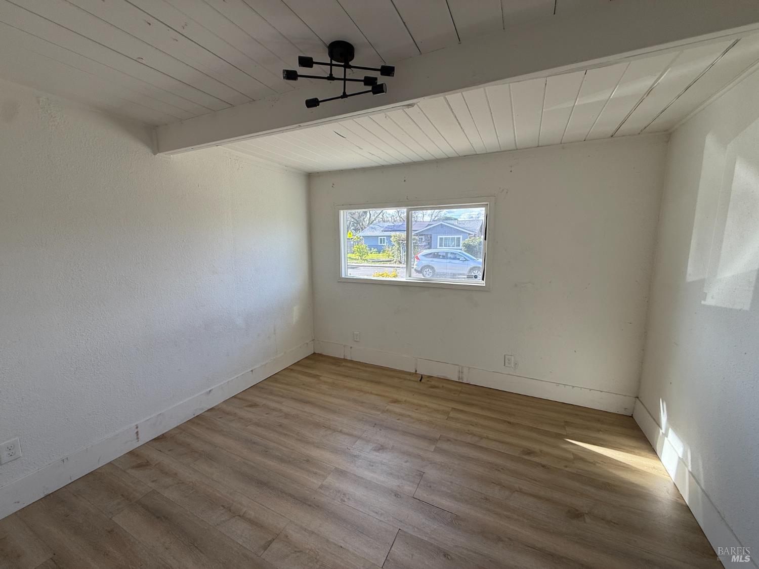 Detail Gallery Image 10 of 14 For 1106 Van Buren St, Fairfield,  CA 94533 - 3 Beds | 1 Baths