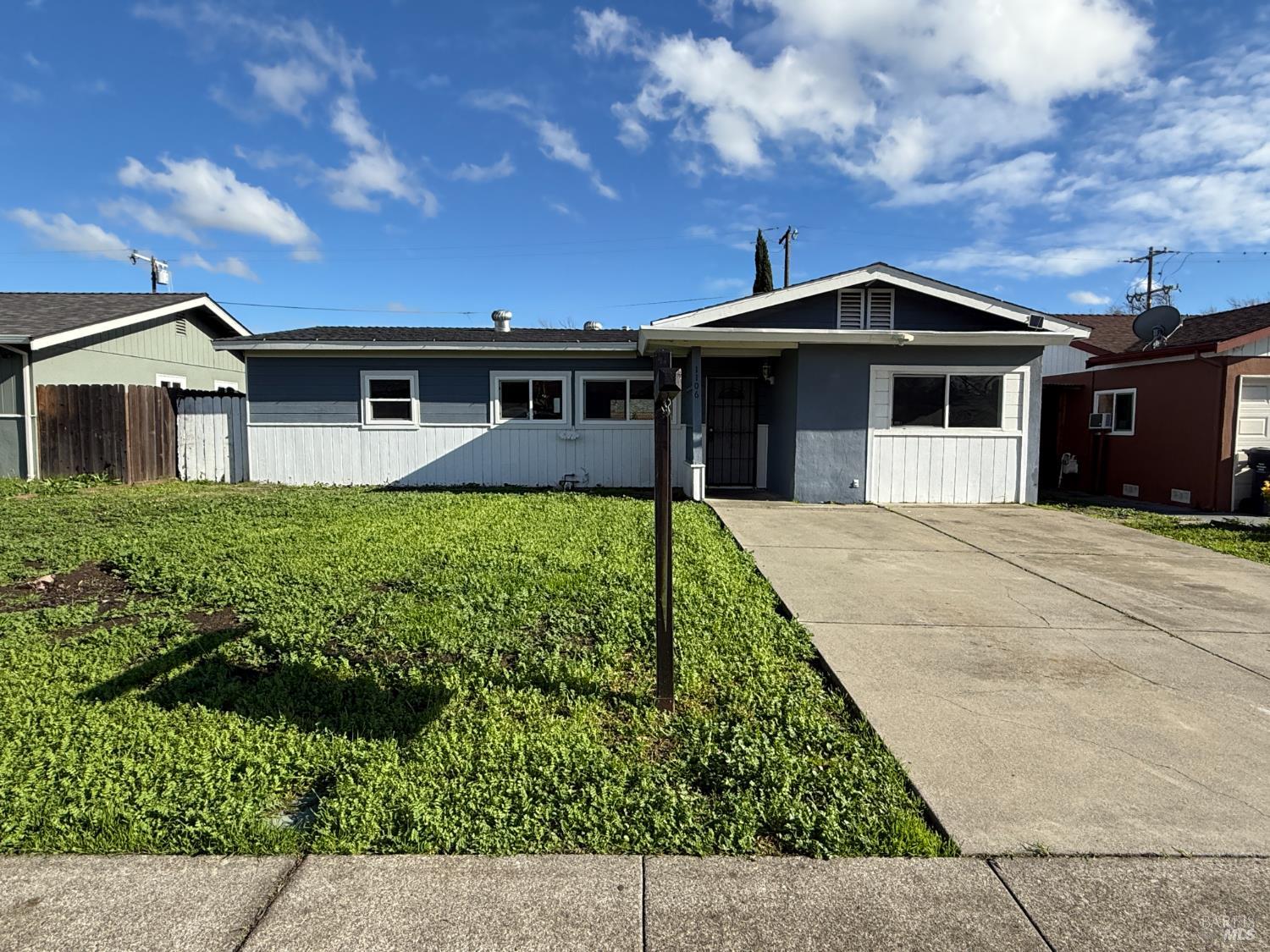 Front Image Thumbnail for BA326000849