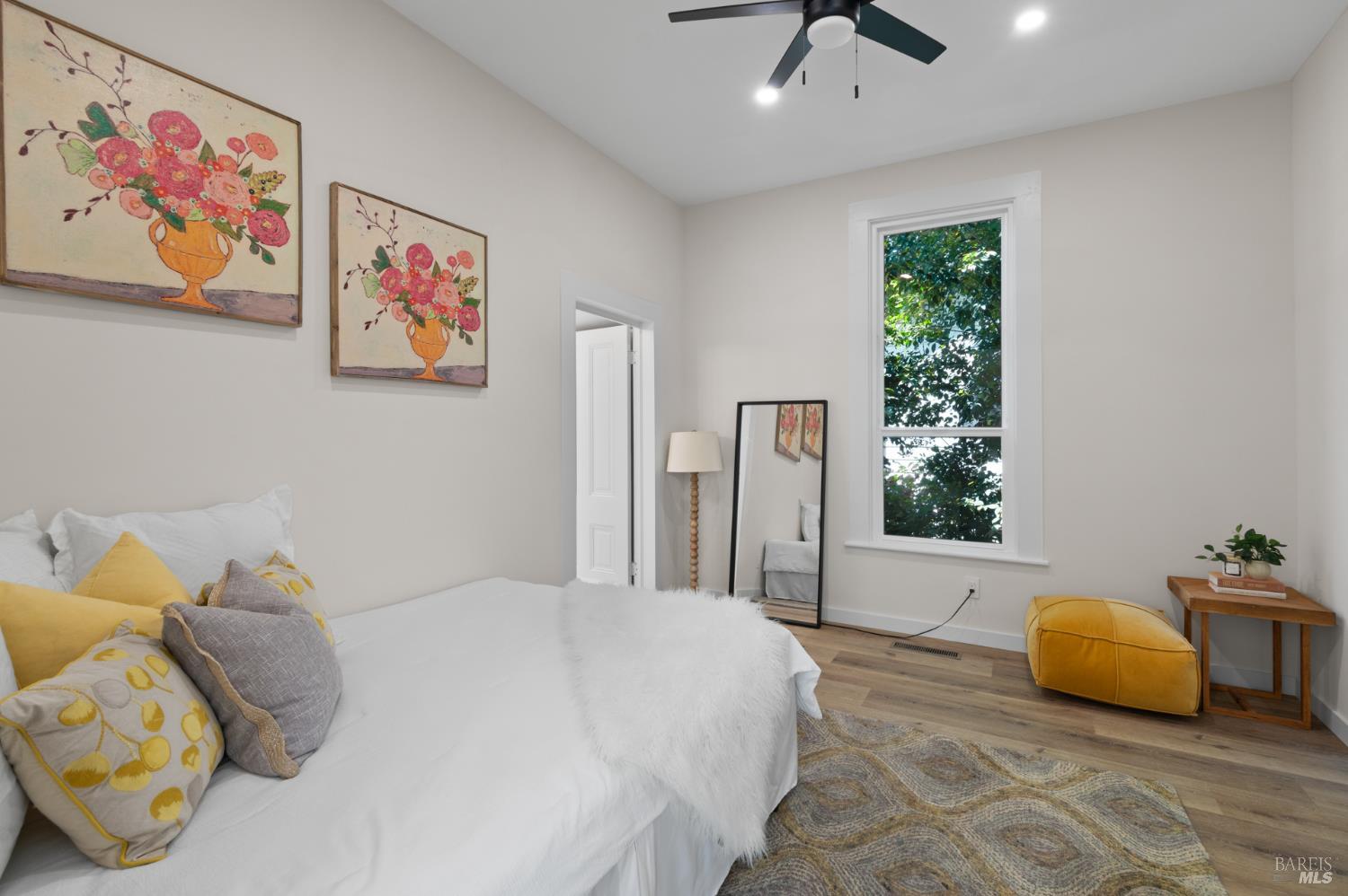 Detail Gallery Image 7 of 13 For 1017 Charter Oak Ave, Saint Helena,  CA 94574 - 2 Beds | 2 Baths