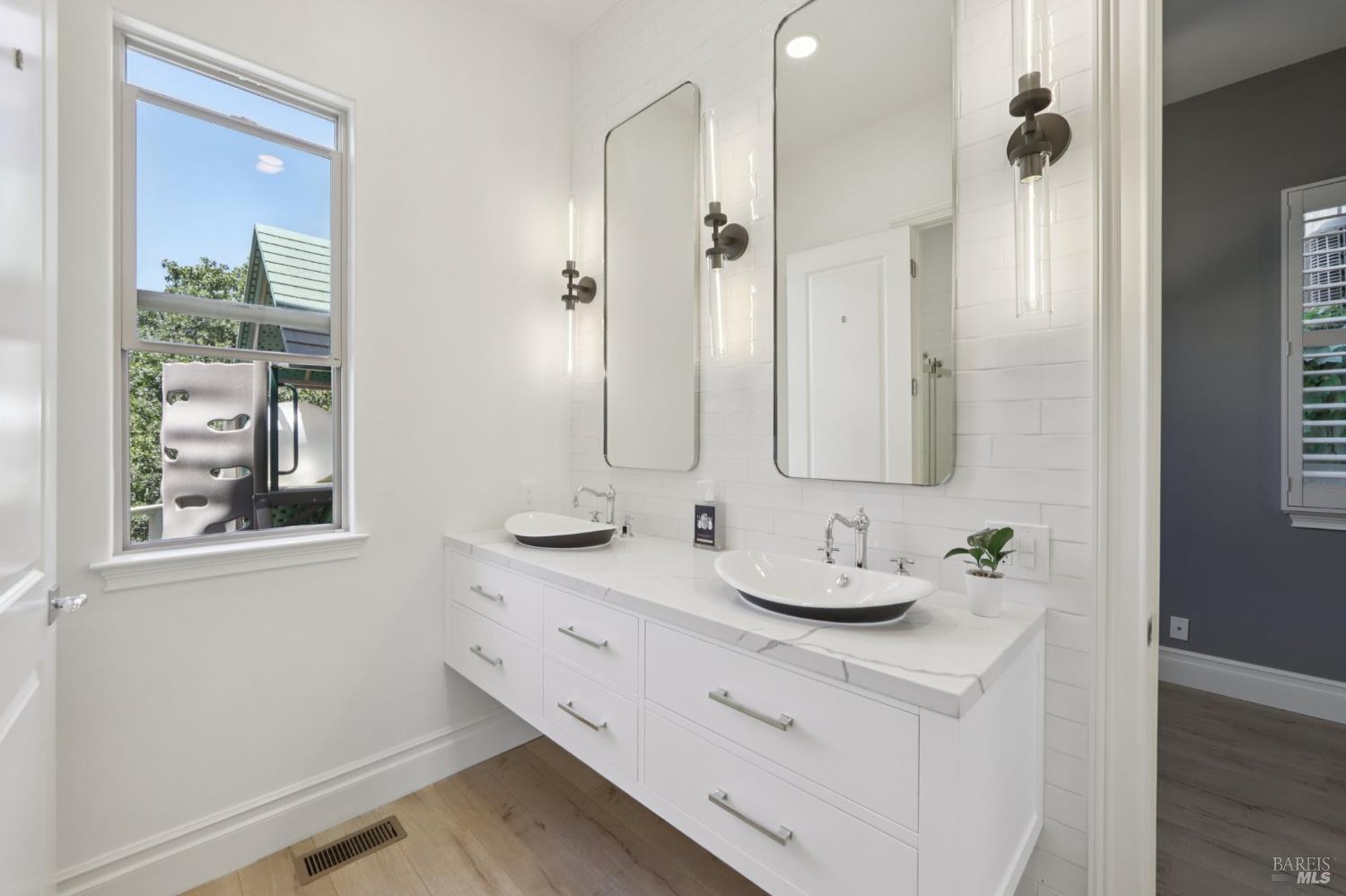 Detail Gallery Image 48 of 70 For 5969 Vista Rdgs, Santa Rosa,  CA 95409 - 5 Beds | 3/1 Baths