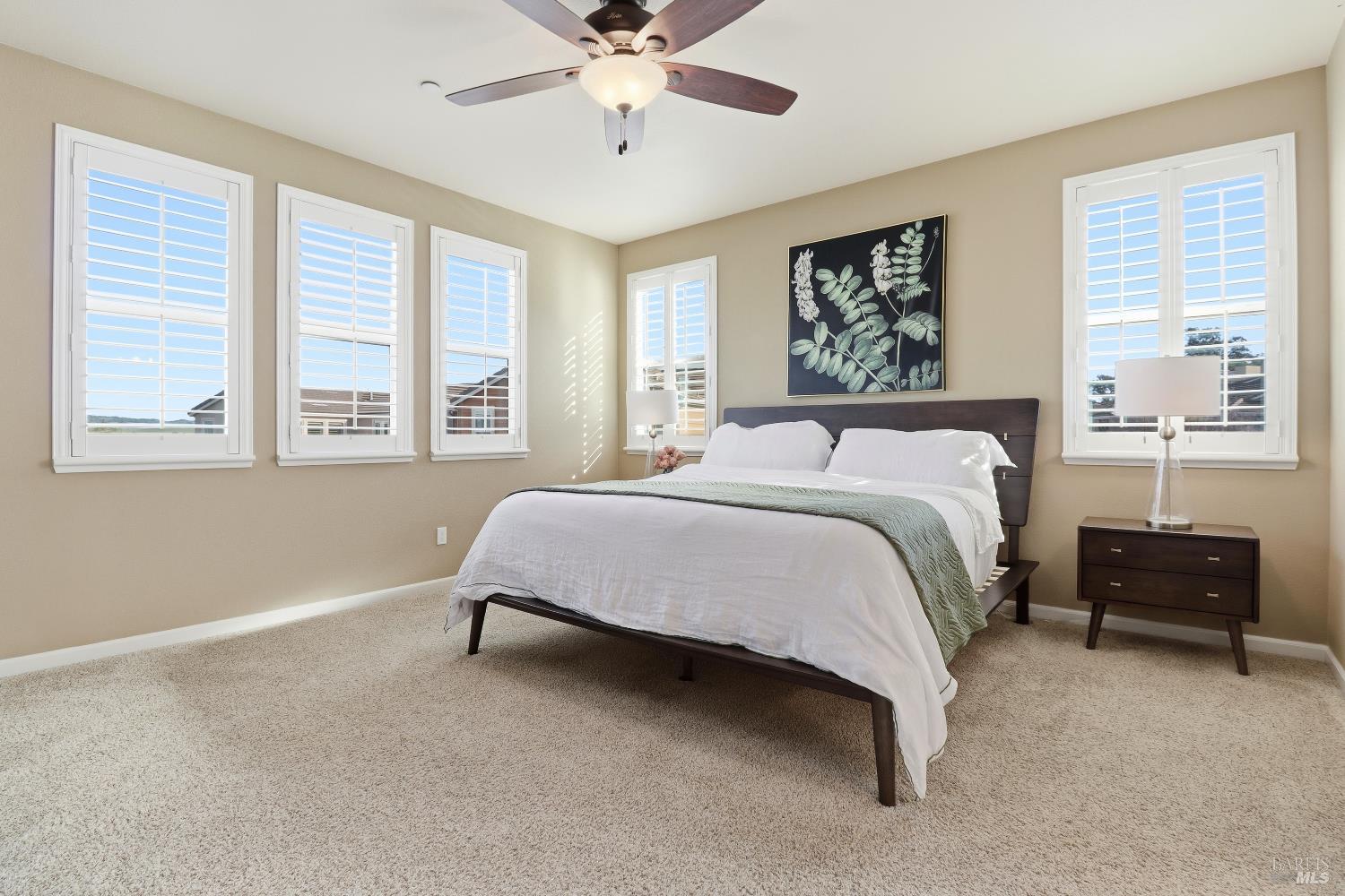 Detail Gallery Image 25 of 52 For 586 Sapphire St, Petaluma,  CA 94952 - 5 Beds | 3 Baths