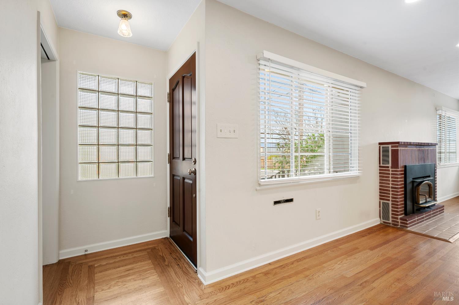 Detail Gallery Image 15 of 50 For 1 Griggs Ln, Napa,  CA 94558 - 2 Beds | 1/1 Baths