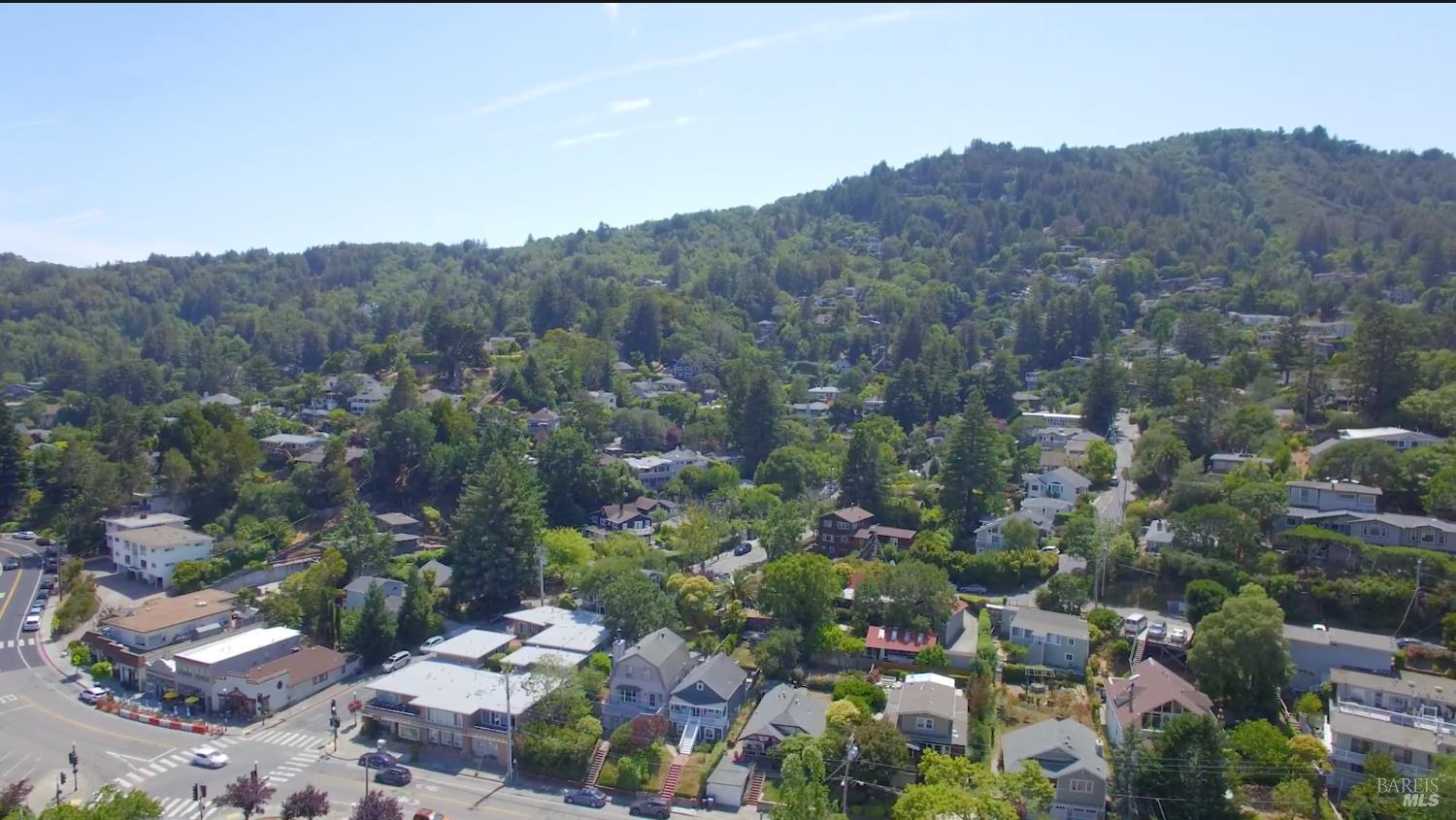 Detail Gallery Image 40 of 44 For 33 Montecito Ave, Corte Madera,  CA 94925 - 3 Beds | 2/1 Baths