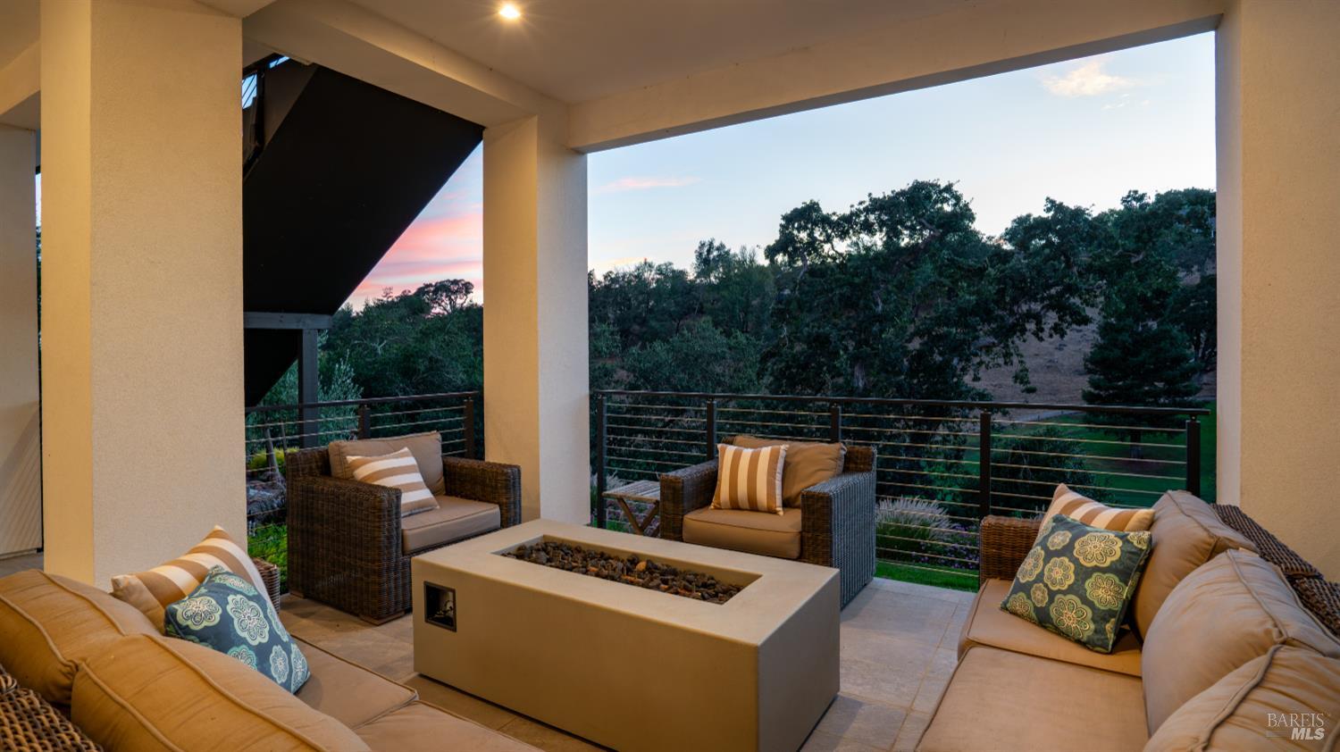 Detail Gallery Image 46 of 49 For 3735 Lakebriar Pl, Santa Rosa,  CA 95403 - 4 Beds | 4 Baths