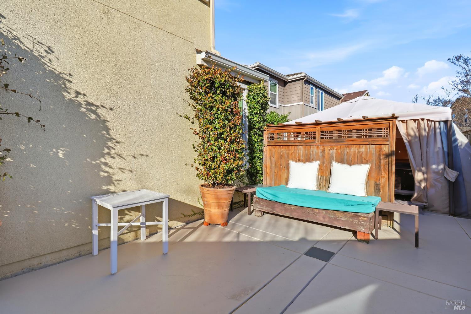 Detail Gallery Image 45 of 52 For 586 Sapphire St, Petaluma,  CA 94952 - 5 Beds | 3 Baths