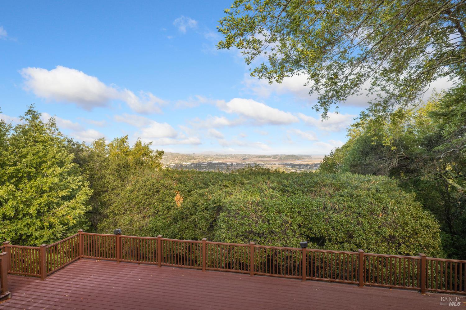 Detail Gallery Image 31 of 34 For 101 Garner Dr, Novato,  CA 94947 - 5 Beds | 4 Baths