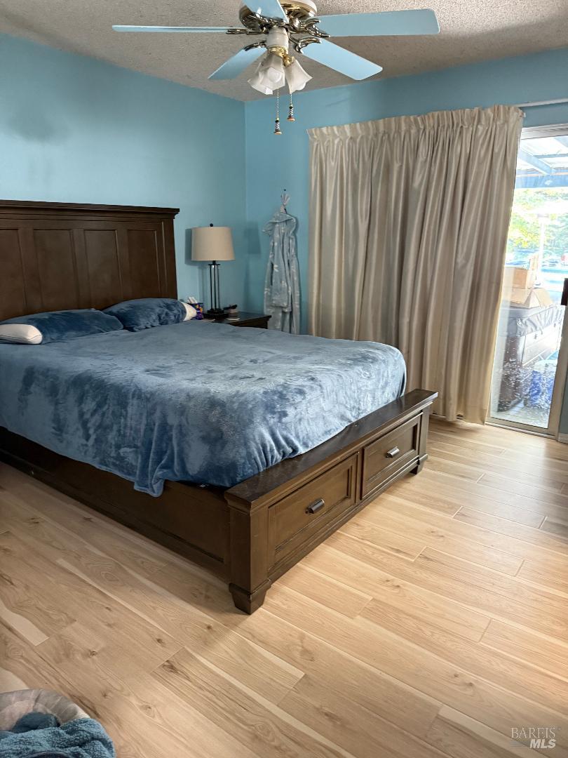 Detail Gallery Image 10 of 29 For 31300 Sherwood Rd, Willits,  CA 95490 - 4 Beds | 3 Baths