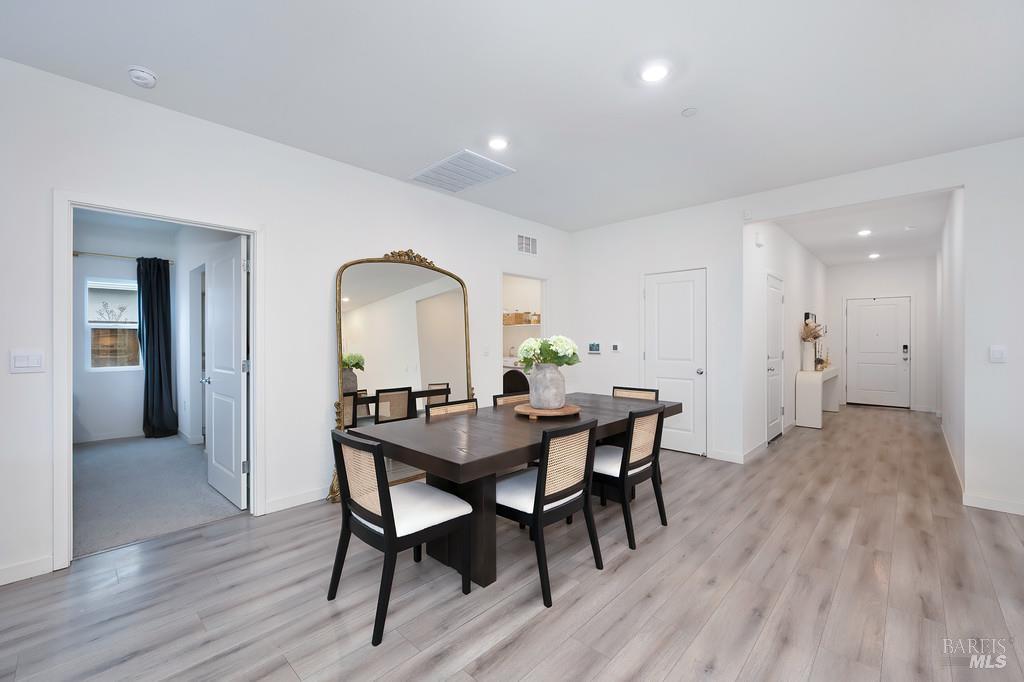 Detail Gallery Image 27 of 40 For 1770 Butterfly Ln, Dixon,  CA 95620 - 3 Beds | 2 Baths